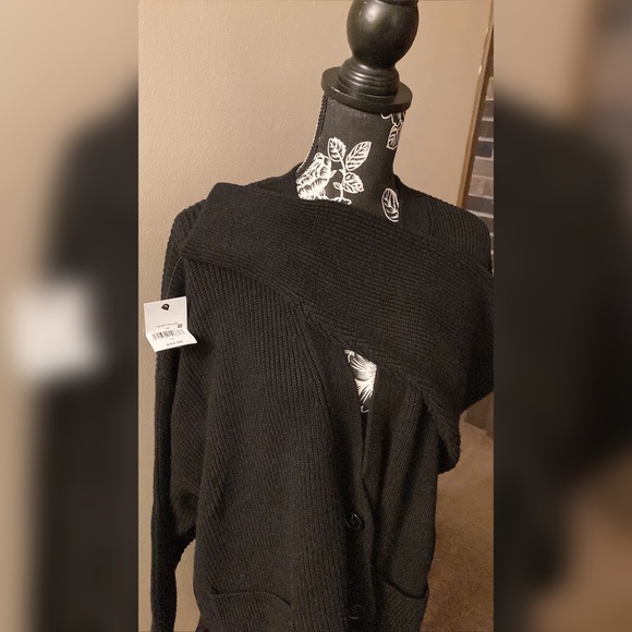 OPHELIA ROE Plus Dual Pocket Drop Shoulder Cardigan - Picture 4 of 7